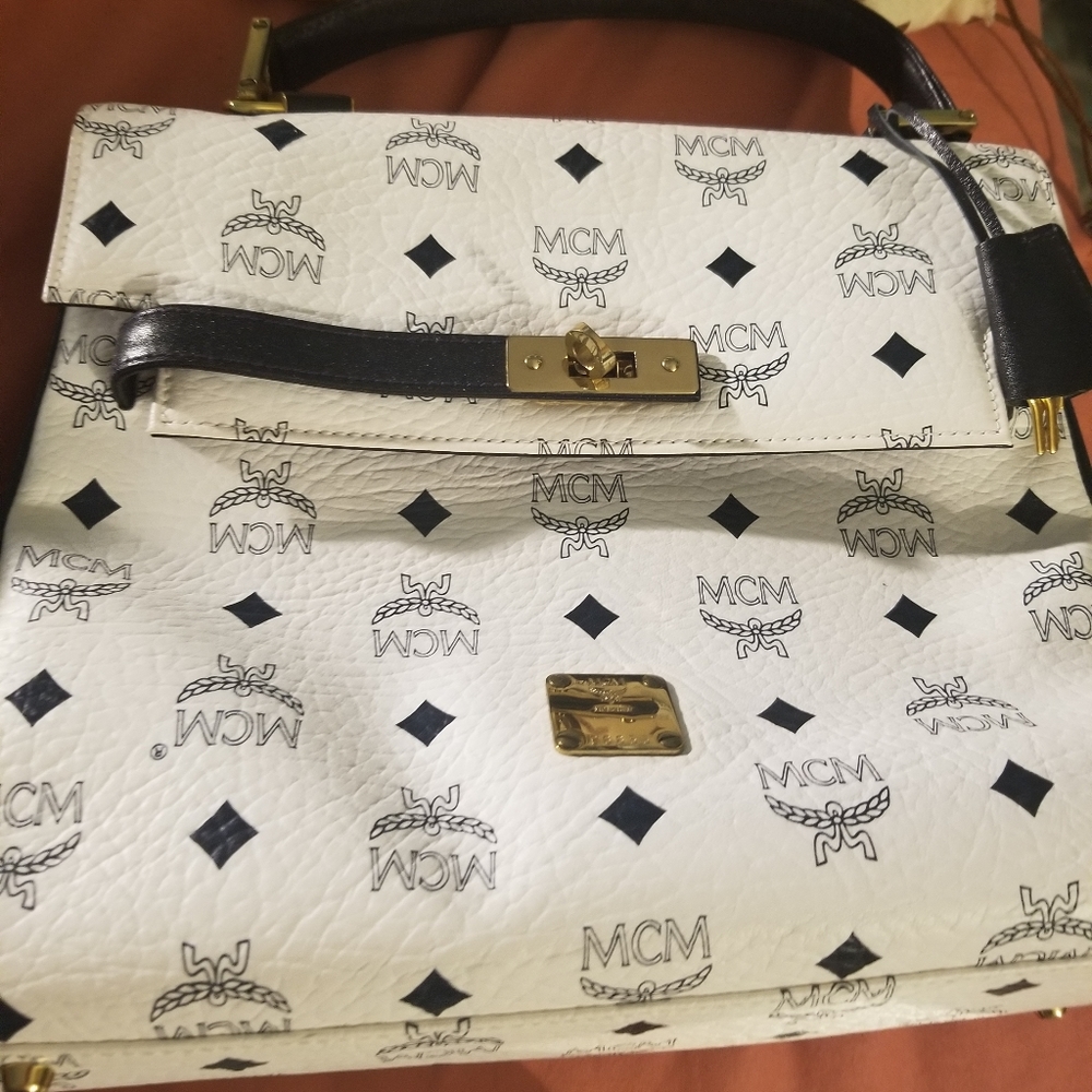 New mcm bag with wallet and mirror